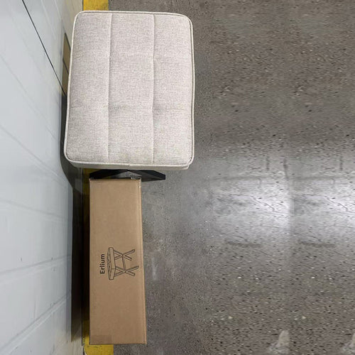 Erlium foot stool